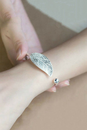 Podplug Valentines Day Gifts, Fashion Women Leaf Cuff Charm Open Bracelet  Bangle Arm Jewelry RG - Walmart.com